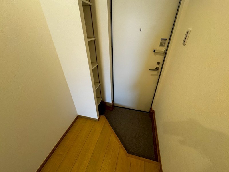 めぞん吉身 玄関