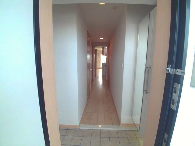 シャロミエール 玄関