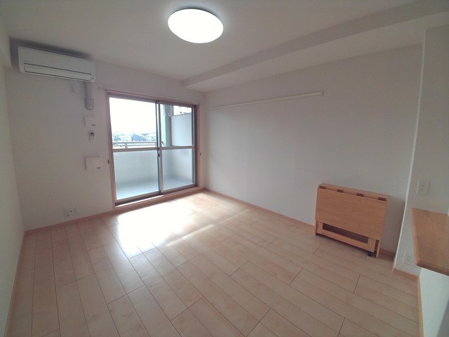 シャロミエール ベッドルーム