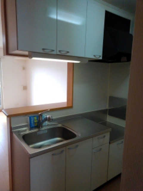 モンプ－カ　２８ キッチン