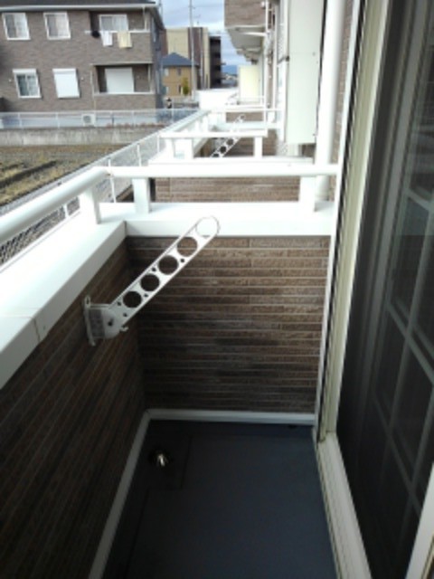 モンプ－カ　２８ ベランダ