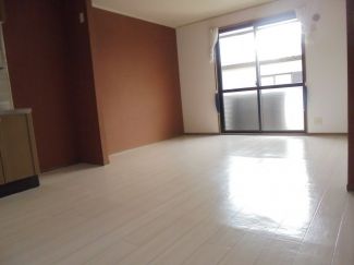 コートパル守山 リビング