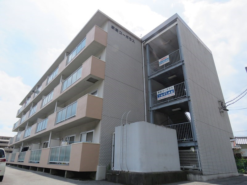 駅前コーポラス 401号室 外観