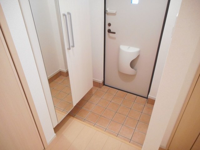 ブローテＡ 玄関