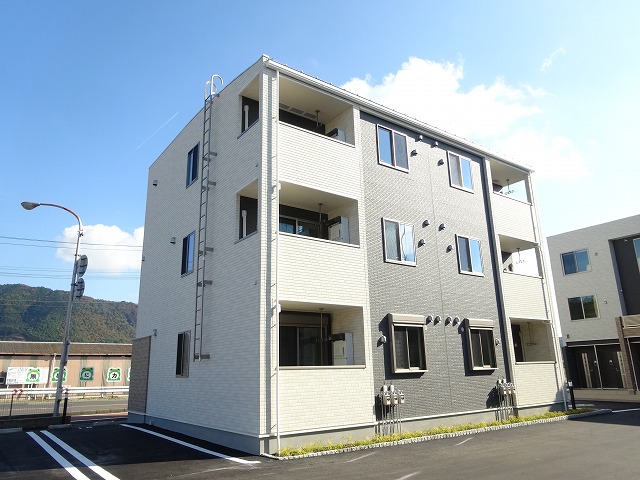 ベストウォール　アヅチⅠ 202号室 外観