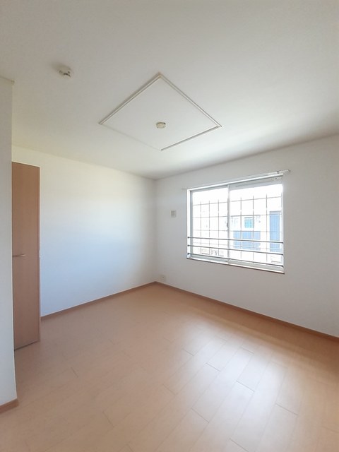 レインボー宝積 ベッドルーム