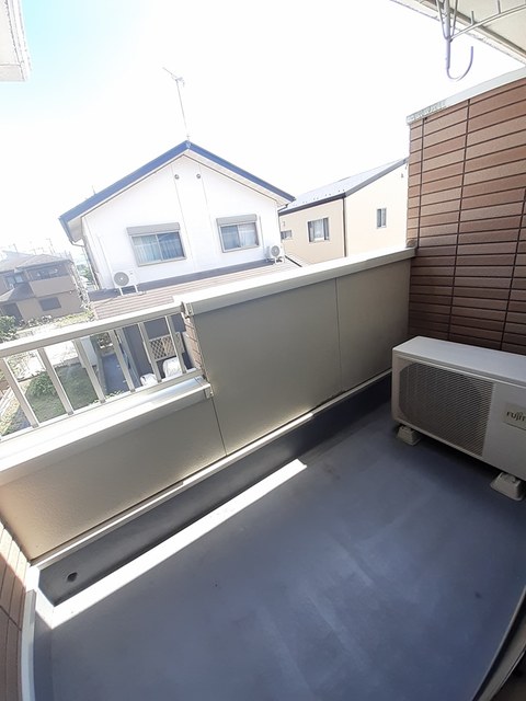 レインボー宝積 ベランダ