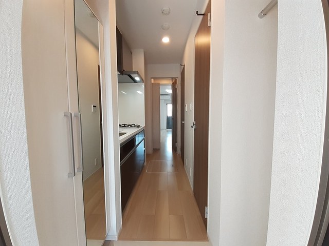 アドラブール 玄関