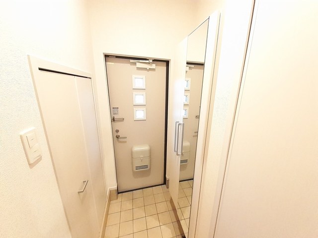 アマルフィ近江八幡Ⅰ 玄関