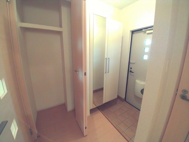 アルヴィータ 玄関