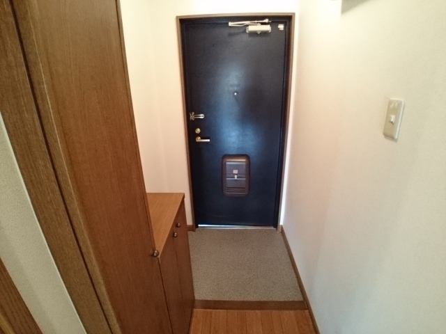 コモド・カーサ 玄関