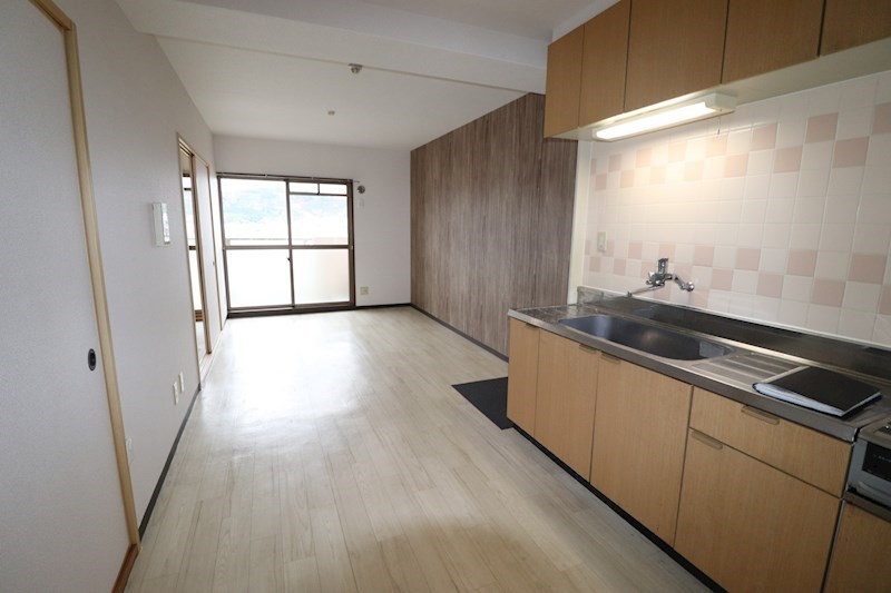 フォレスタ手原 リビング