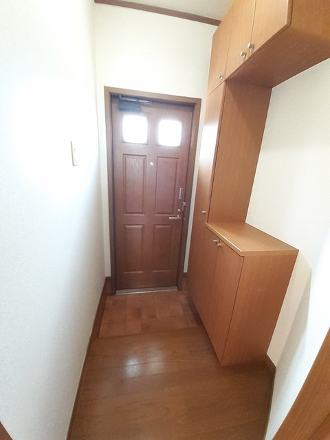 カルフールⅡ 玄関