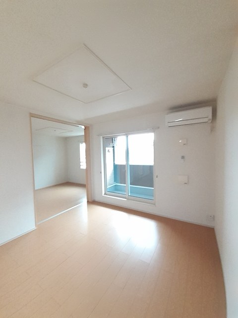 ジェルメ リビング