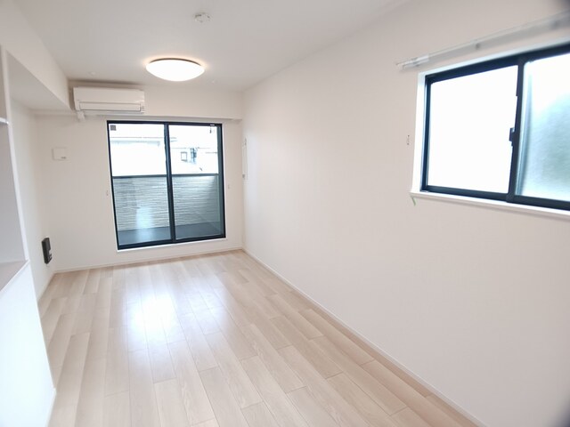 ソレイユカヤノⅥ リビング