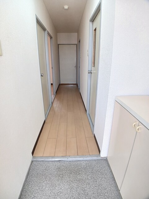 クレストコート 玄関