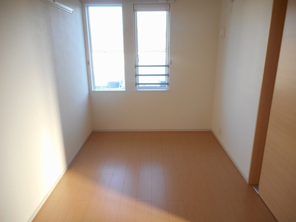 ＲｉｒｉａⅦ　１ ベッドルーム