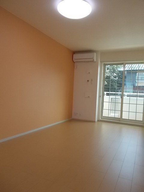 サニーハウスＨａｇｉｗａｒａⅢ リビング