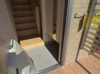 ロック・ベイレーク 玄関