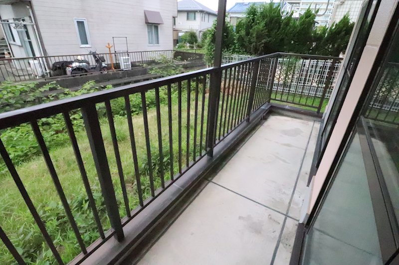 ヴィラ守山 ベランダ