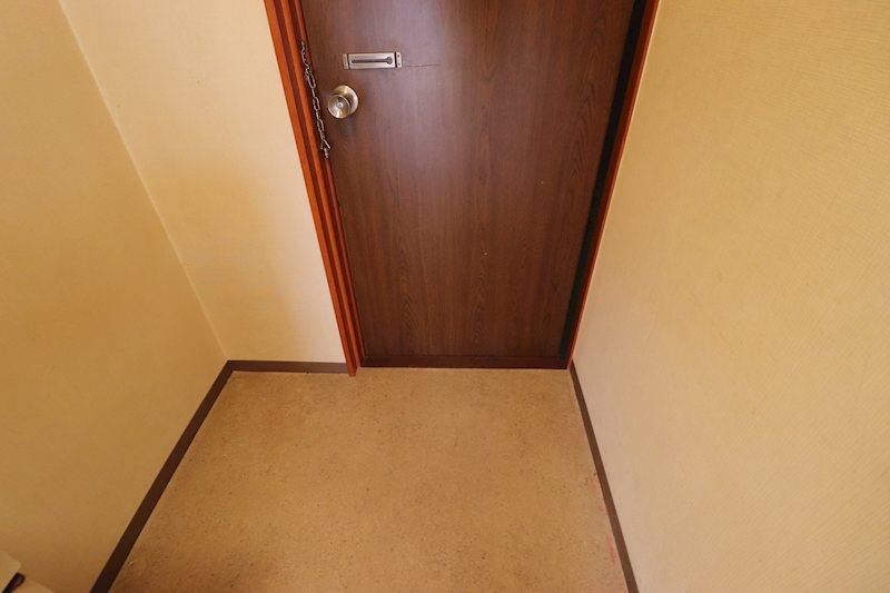 ハイツ苅原 玄関