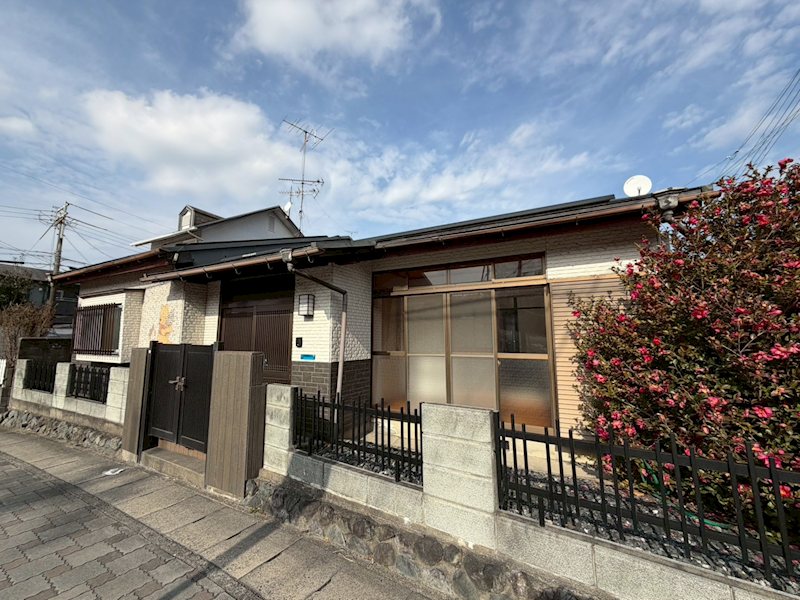 安養寺3丁目貸家 外観