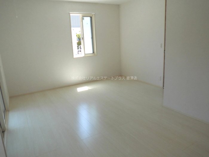 栗東市岡戸建借家 リビング