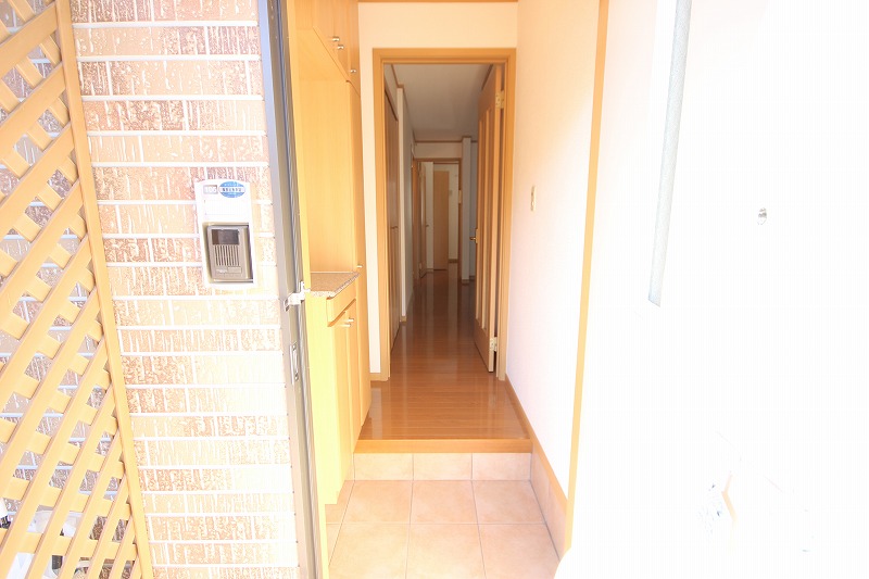 ル・モンド・ビジュー 玄関