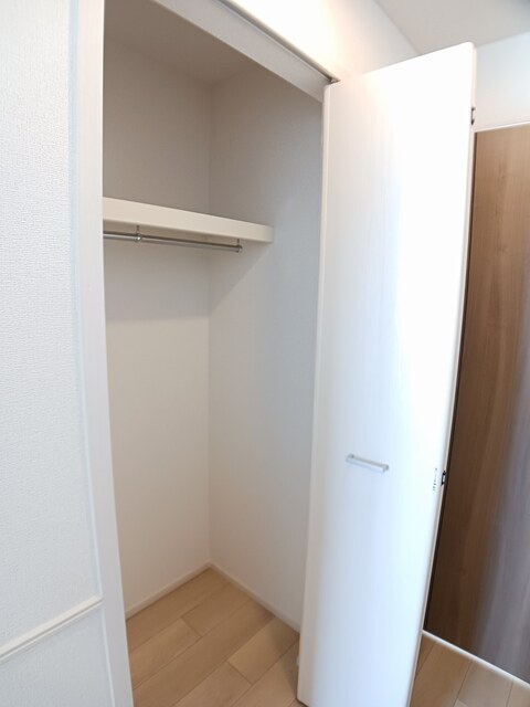 ミウ・ヴィーヴル その他3