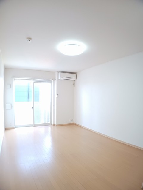 アーラ・ピッコロ リビング