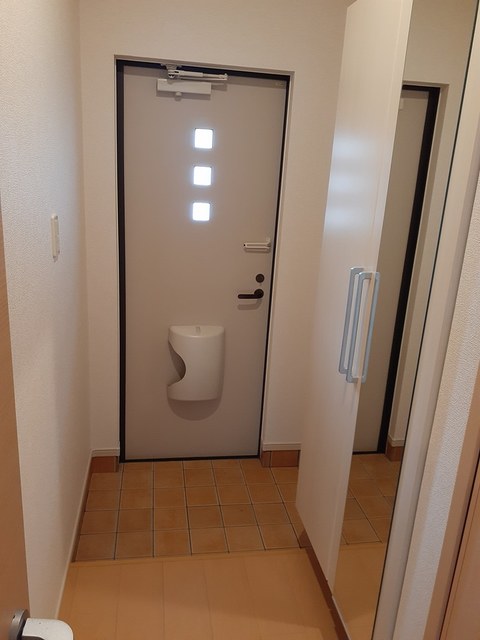 アウローラ湖東 玄関