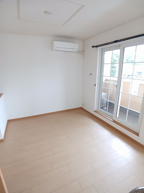 トゥー・ル・モンド リビング