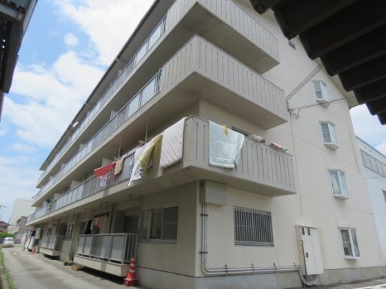 ステイザリヴ守山 402号室 外観