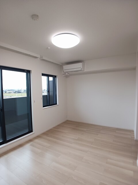 ラクーン守山 リビング