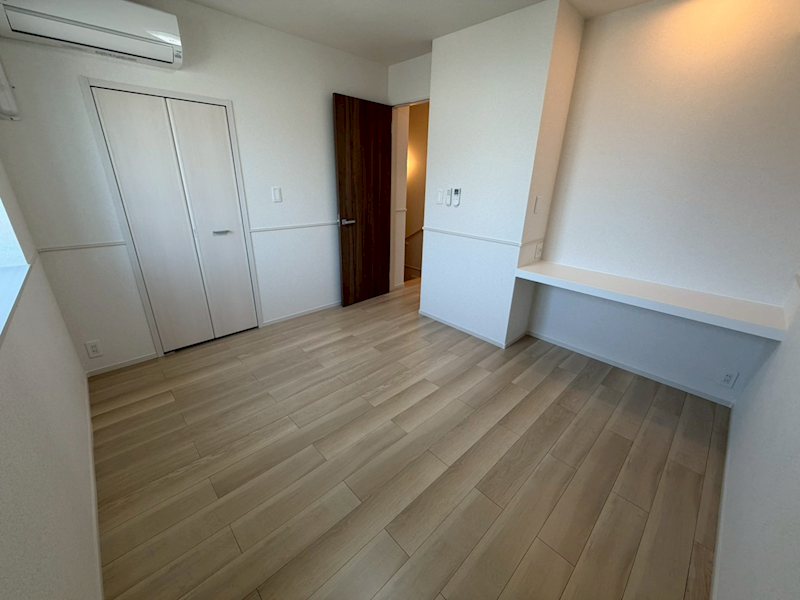 ＤＫ　エステート　守山 ベッドルーム