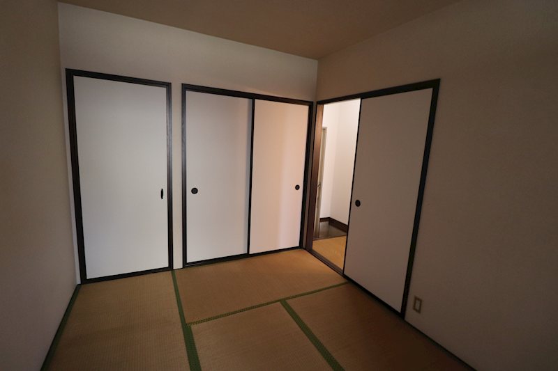 タウニー ベッドルーム