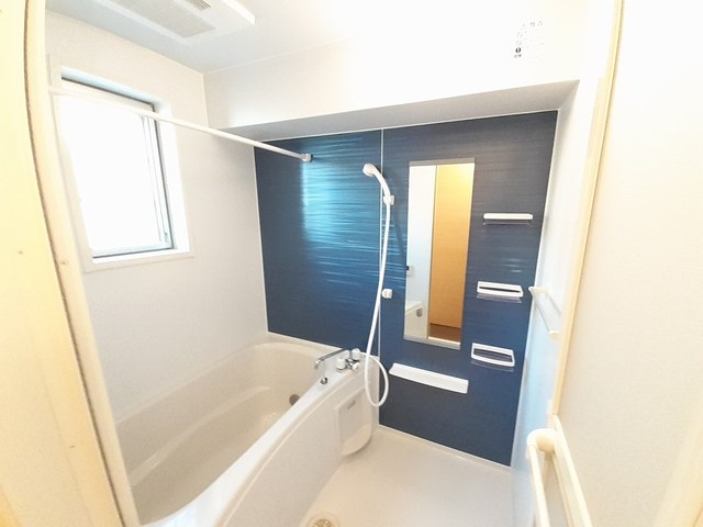 ノイ　ナリッシュ　ｂ 風呂画像