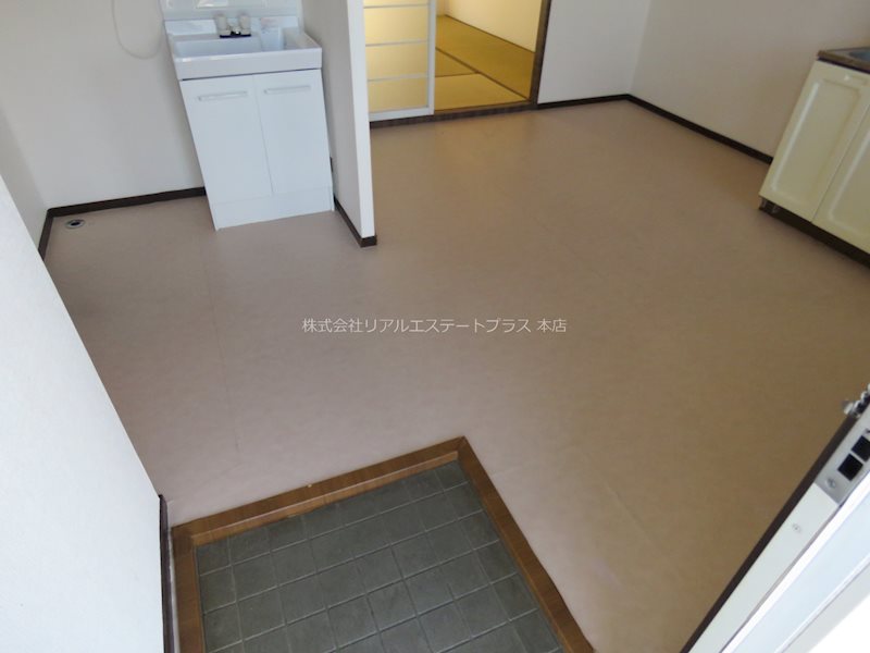 エステート近畿蛇溝  玄関