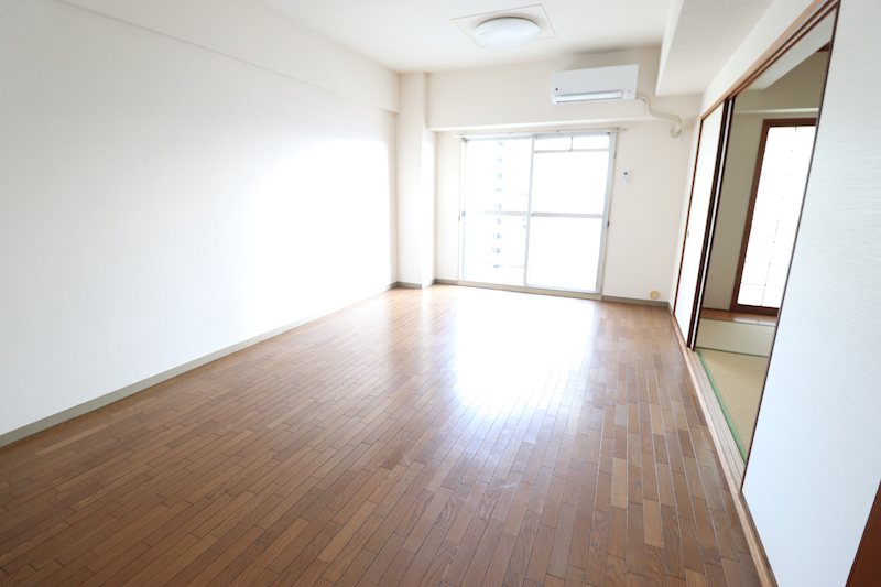 グランドメゾン守山2号棟 リビング