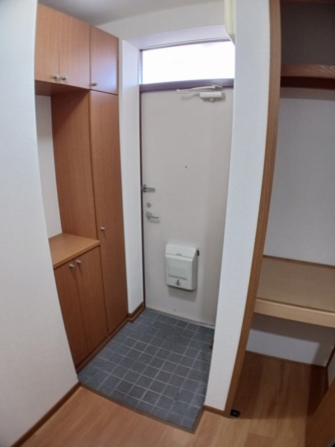 カルフール 玄関