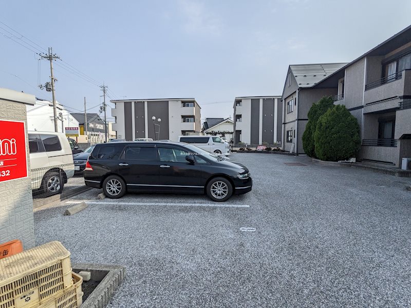 L・A・スクエア鷹飼   その他4