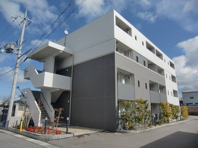 Ｓｕｎ　Ｓａｐｐｙ 301号室 外観