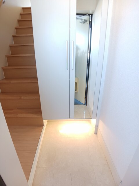 アヴニール・サード 玄関