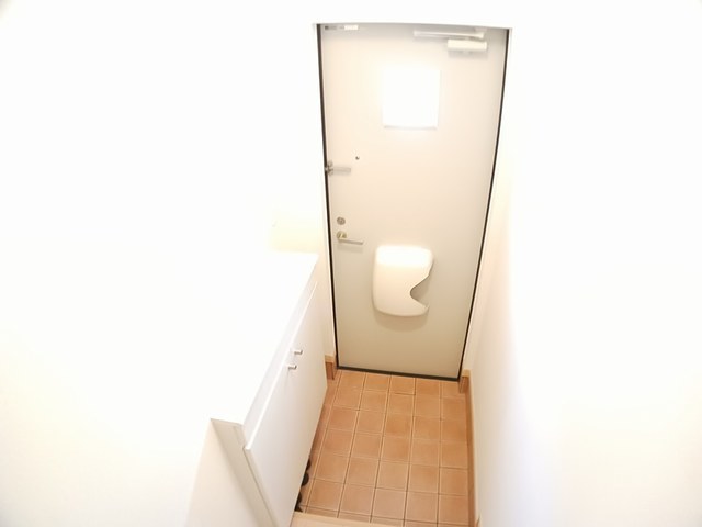 コータ・コート　Ｆ 玄関