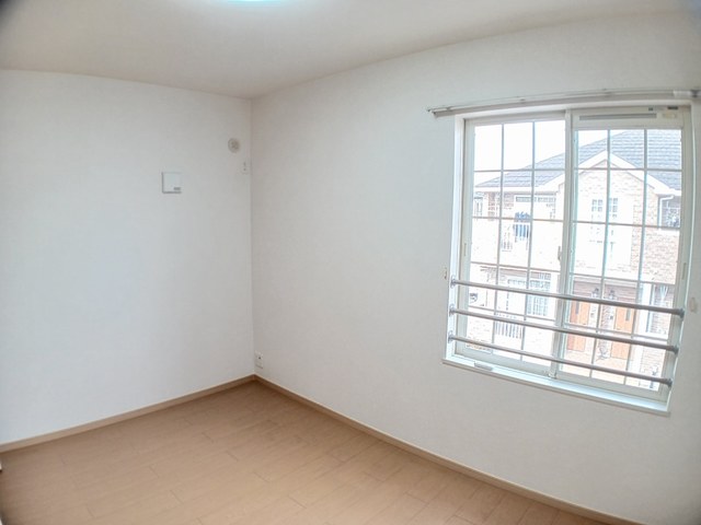 コータ・コート　Ｆ ベッドルーム