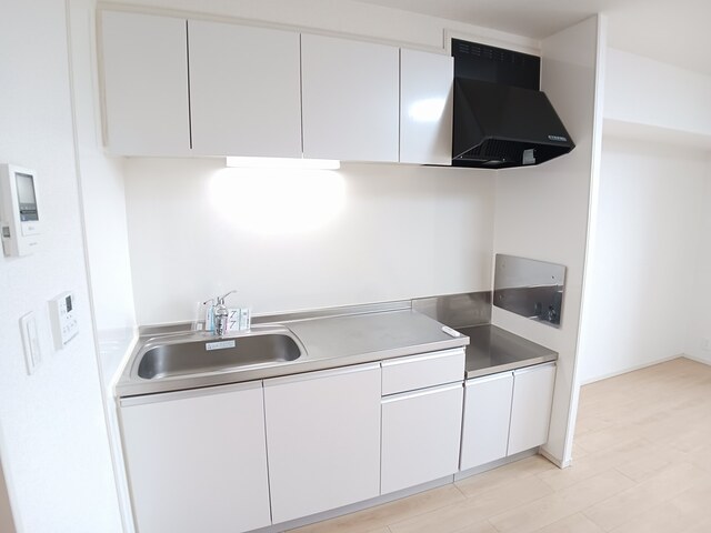 アースフィールド　ハチマン キッチン