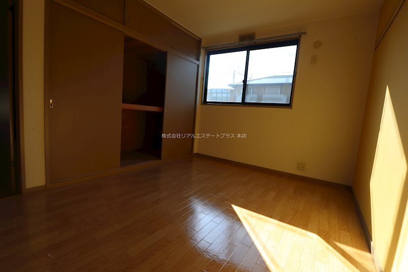 サンライズA ベッドルーム