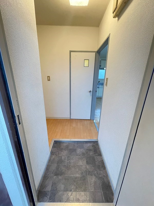 カナイハイツ 玄関