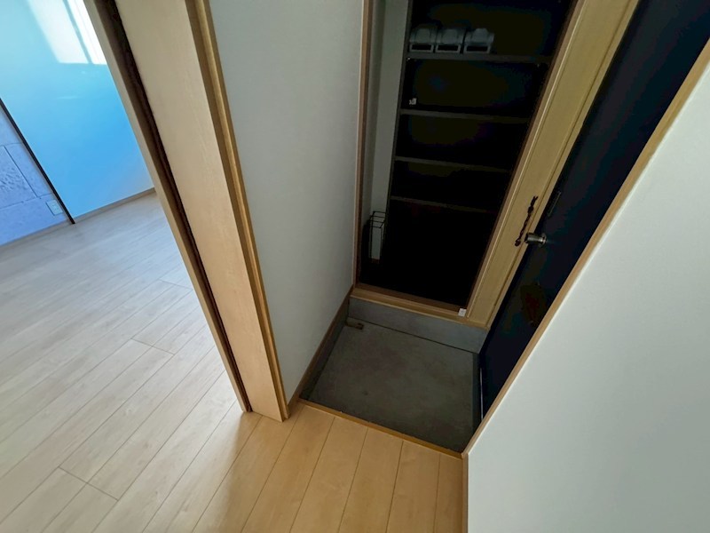 レイクハイム瀬田 玄関