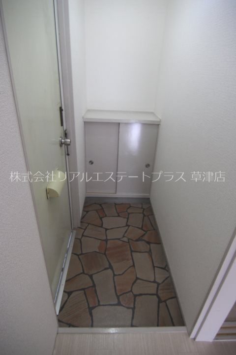 ハイツ北村 玄関